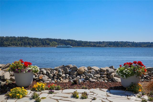 711 Shore Drive, Bremerton, WA 98310