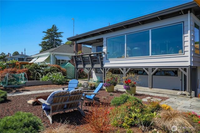 711 Shore Drive, Bremerton, WA 98310