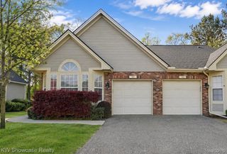 1021 Willowood Court Court, Fenton, MI 48430