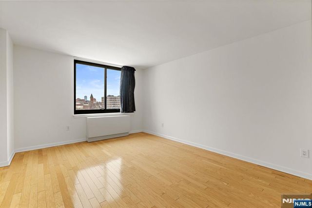 700 Grove Street 9M, Jersey City, NJ 07310