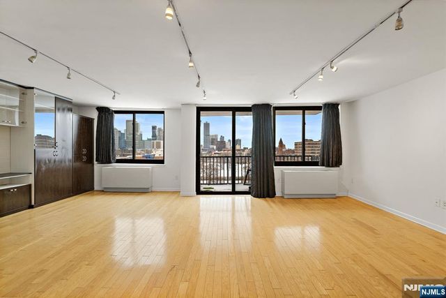 700 Grove Street 9M, Jersey City, NJ 07310