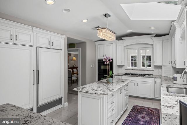 28 IMPERIAL DR, Cherry Hill, NJ 08003