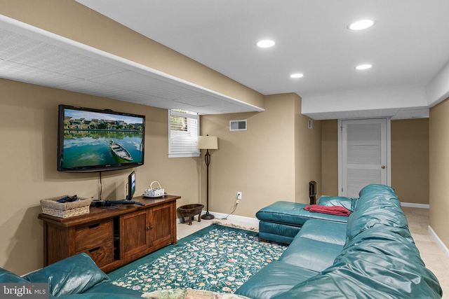 28 IMPERIAL DR, Cherry Hill, NJ 08003
