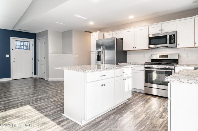 3118 Sunny Ln, Louisville, KY 40205