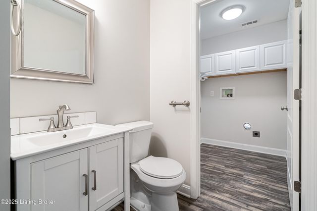 3118 Sunny Ln, Louisville, KY 40205