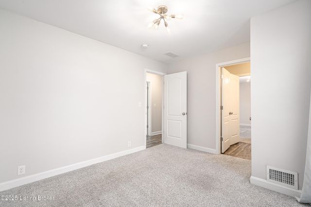 3118 Sunny Ln, Louisville, KY 40205