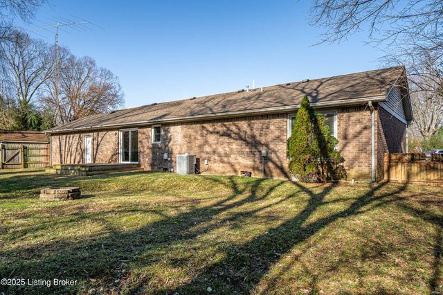 3118 Sunny Ln, Louisville, KY 40205