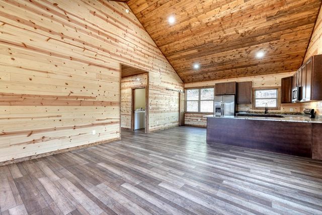 246 Brasstown Acres Drive, Brasstown, NC 28902