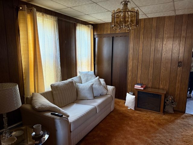 855 Saratoga St, Boston, MA 02128