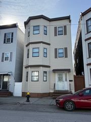855 Saratoga St, Boston, MA 02128