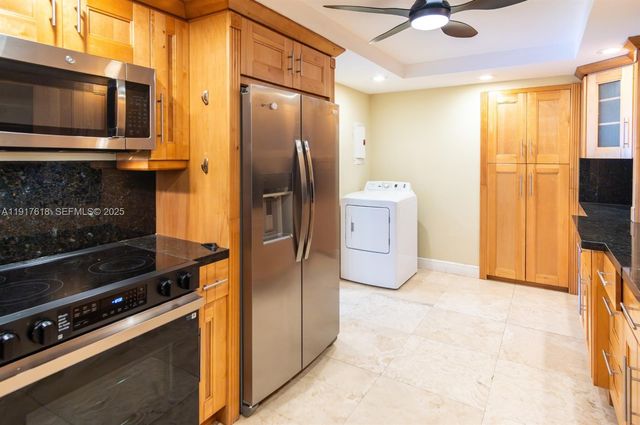 145 SE 25th Rd 1003, Miami, FL 33129