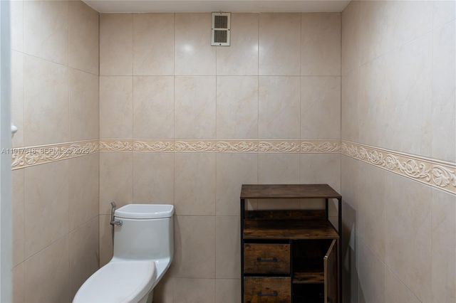 145 SE 25th Rd 1003, Miami, FL 33129