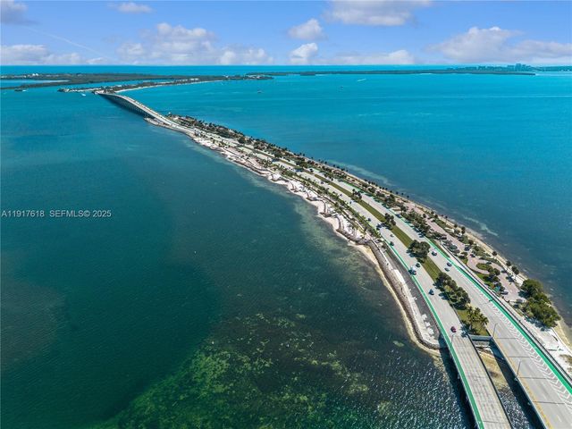 145 SE 25th Rd 1003, Miami, FL 33129