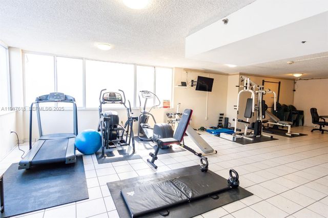 145 SE 25th Rd 1003, Miami, FL 33129