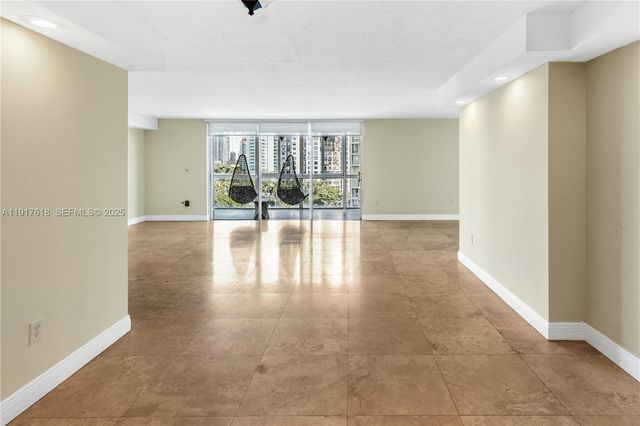 145 SE 25th Rd 1003, Miami, FL 33129