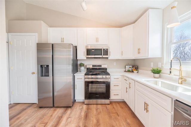 3242 Rosedale Drive, Arnold, MO 63010