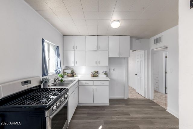 3326 W CULVER Street, Phoenix, AZ 85009