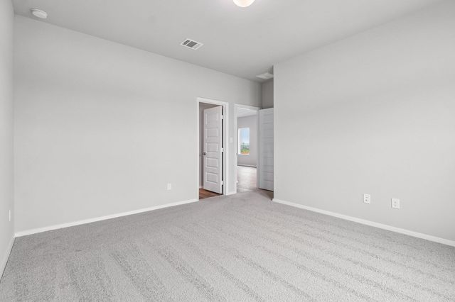 108 Bountiful LN, Elgin, TX 78621