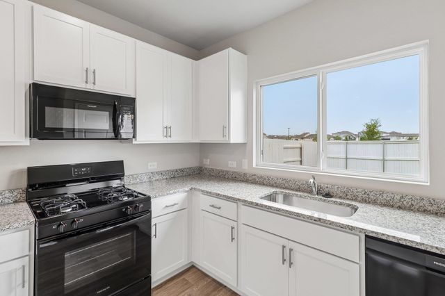 108 Bountiful LN, Elgin, TX 78621