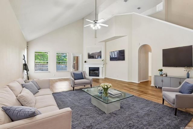 24806 Cloudy Crk, San Antonio, TX 78255