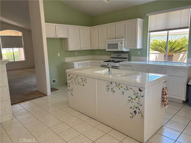 40614 Calle Galacia, Murrieta, CA 92562