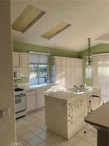 40614 Calle Galacia, Murrieta, CA 92562