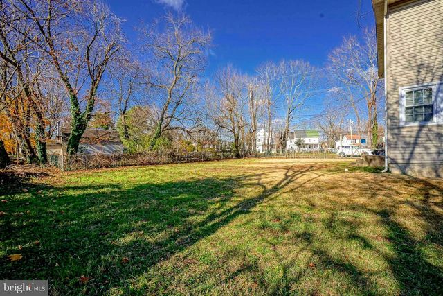 30 TOOL LN, Williamstown, NJ 08094