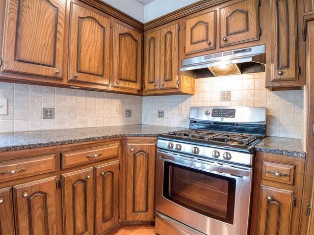 2102 Vanessa Drive, Norman, OK 73071