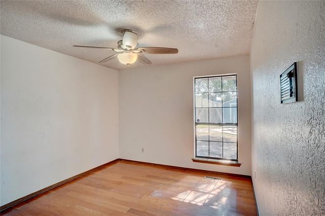 2102 Vanessa Drive, Norman, OK 73071