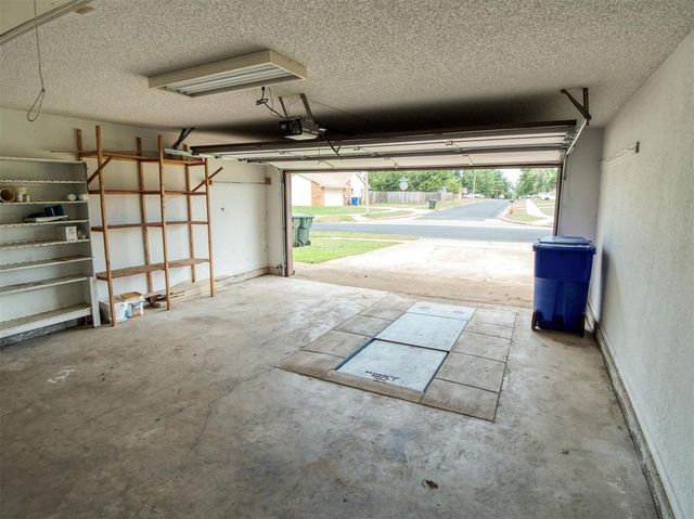 2102 Vanessa Drive, Norman, OK 73071