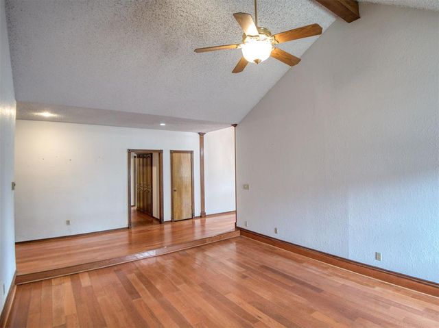 2102 Vanessa Drive, Norman, OK 73071