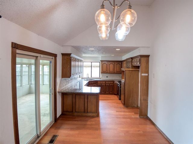 2102 Vanessa Drive, Norman, OK 73071