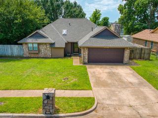 2102 Vanessa Drive, Norman, OK 73071