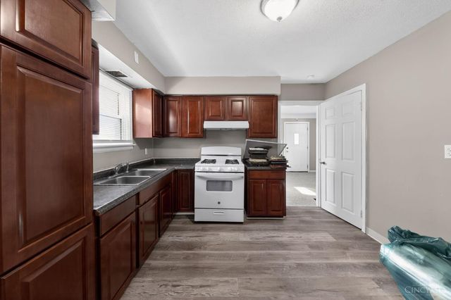 6822 Betts Avenue, North College Hill, OH 45239