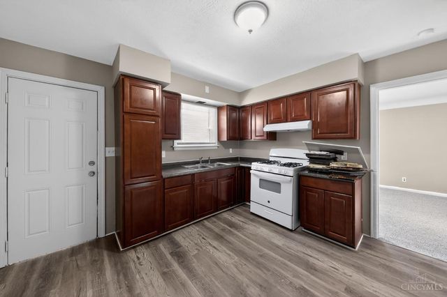 6822 Betts Avenue, North College Hill, OH 45239