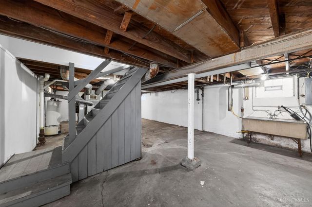 6822 Betts Avenue, North College Hill, OH 45239