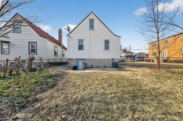 6822 Betts Avenue, North College Hill, OH 45239