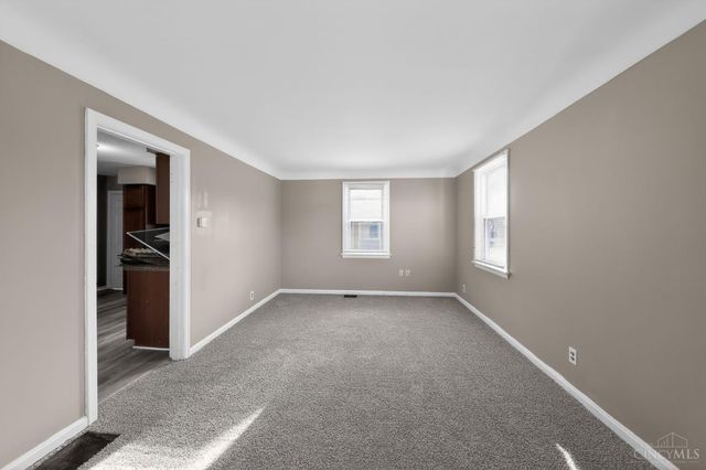 6822 Betts Avenue, North College Hill, OH 45239