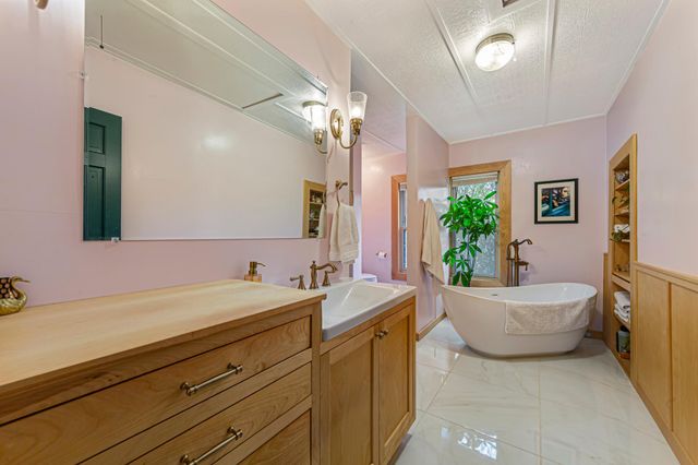 101 Madison Street N, Northfield, MN 55057