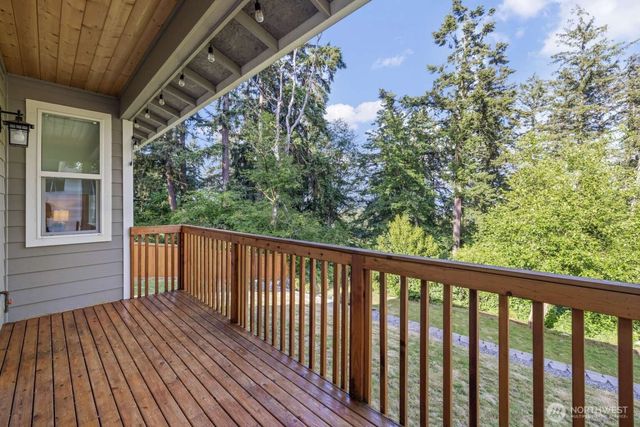 3807 29th AVE Court E, Tacoma, WA 98404