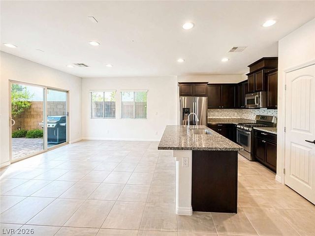 8368 Aruba Blue Creek Court, Las Vegas, NV 89113