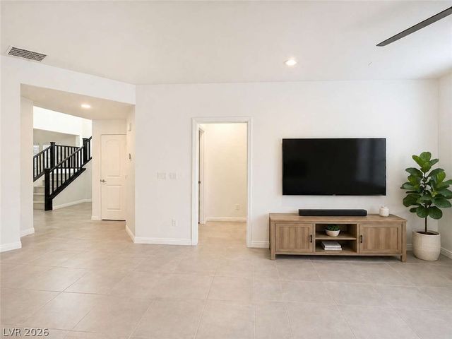 8368 Aruba Blue Creek Court, Las Vegas, NV 89113