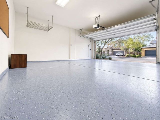 8368 Aruba Blue Creek Court, Las Vegas, NV 89113