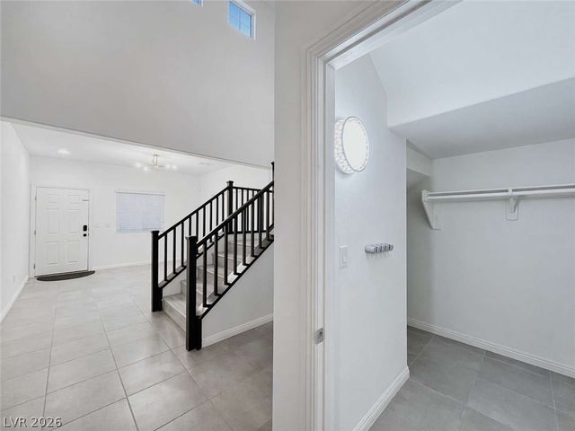 8368 Aruba Blue Creek Court, Las Vegas, NV 89113