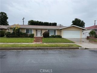 23056 Lanark, West Hills (los Angeles), CA 91304