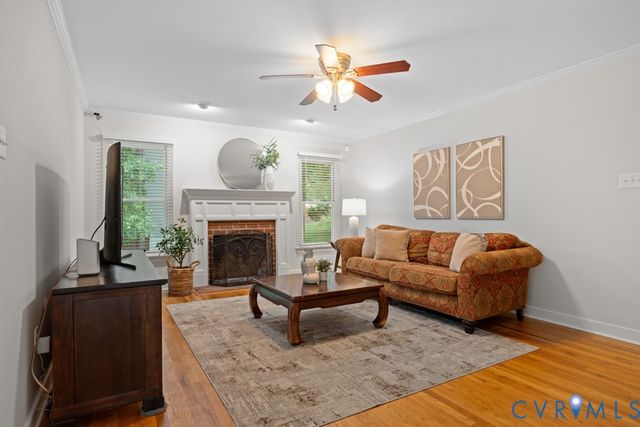 8560 Sunview Ln, North Chesterfield, VA 23235