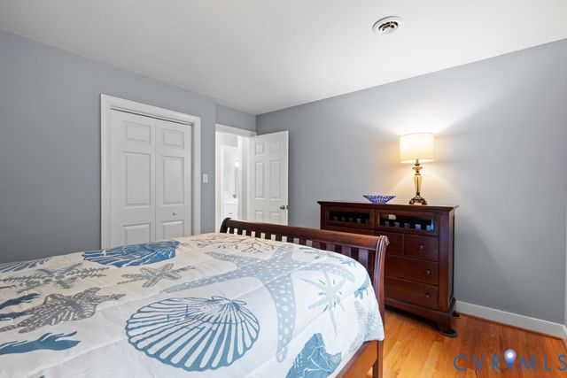8560 Sunview Ln, North Chesterfield, VA 23235