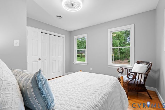 8560 Sunview Ln, North Chesterfield, VA 23235
