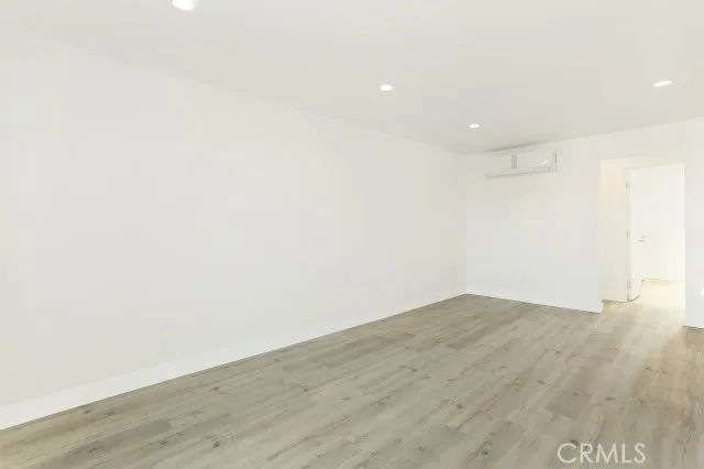 6745 Laurel Canyon Boulevard 203, North Hollywood, CA 91606
