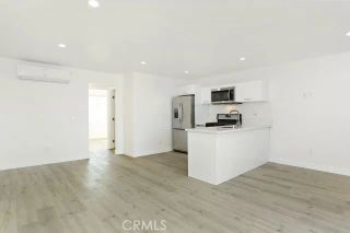 6745 Laurel Canyon Boulevard 203, North Hollywood, CA 91606